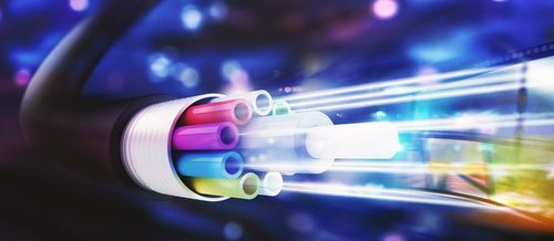 Brasileiros vão parar de usar internet por fibra ótica